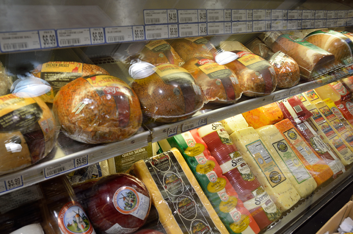 Deli World Fresh Market
